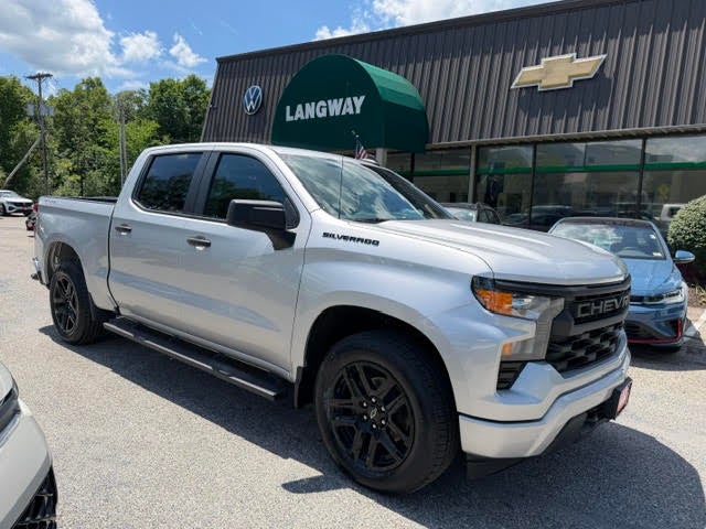 2022 Chevrolet Silverado 1500 Custom in Silver Ice Metallic — front three-quarter view